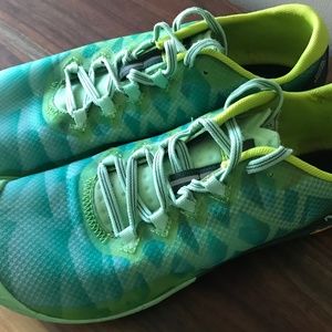 Merrell Womens 9.5 trail runner